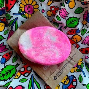 LUSH Snow Fairy Bubble Bar
